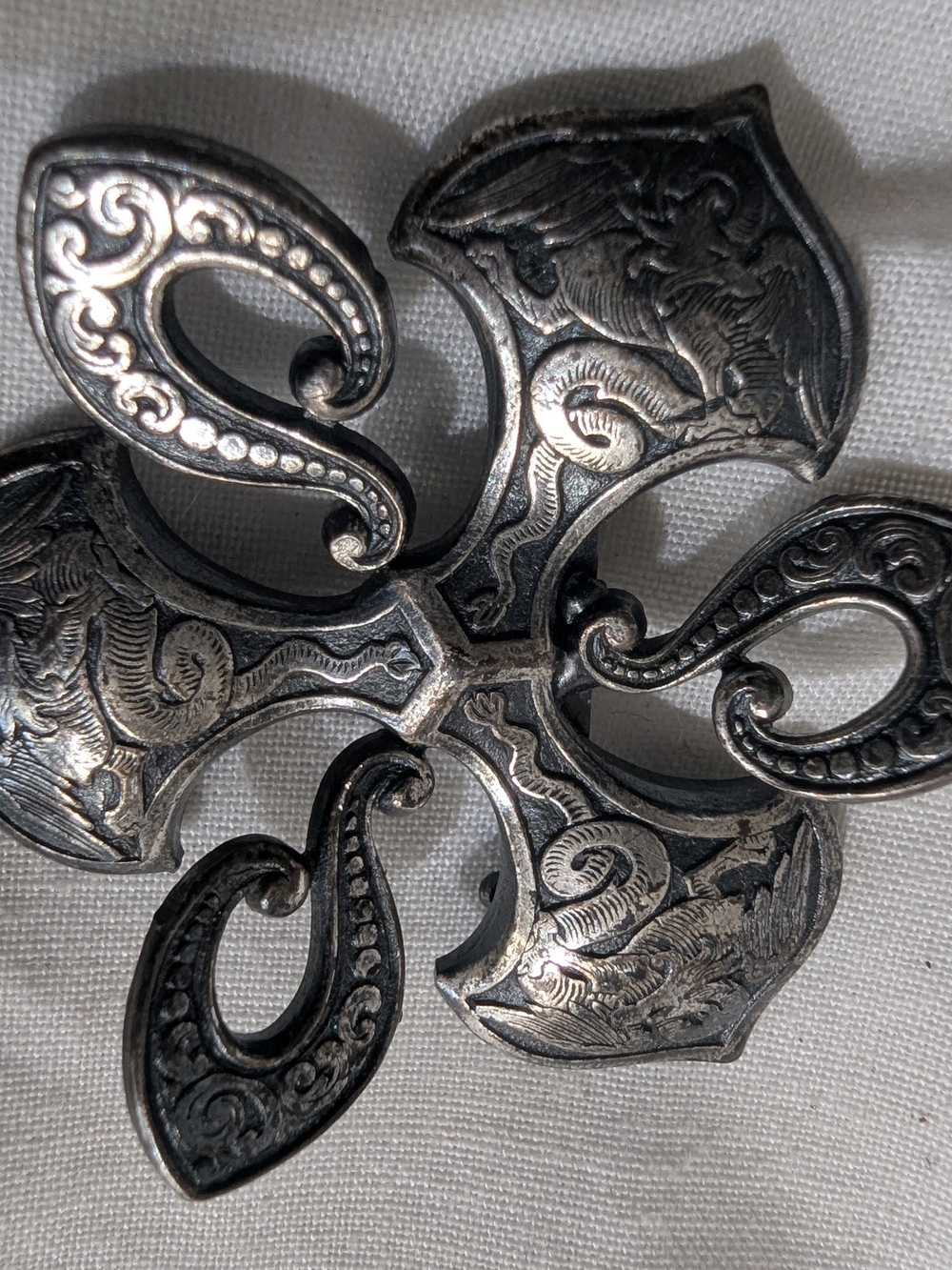 Antique-Style Ornate Silver Octopus Tentacle Cross Royal Brooch